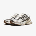 New Balance 9060 „Beige Brown Leopard Print“